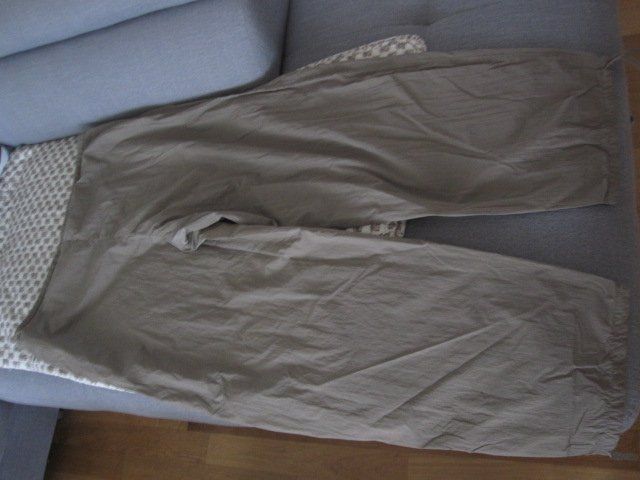 Hosen: Sommerhose – Gebraucht aus Ehrendingen von salvi1995 2