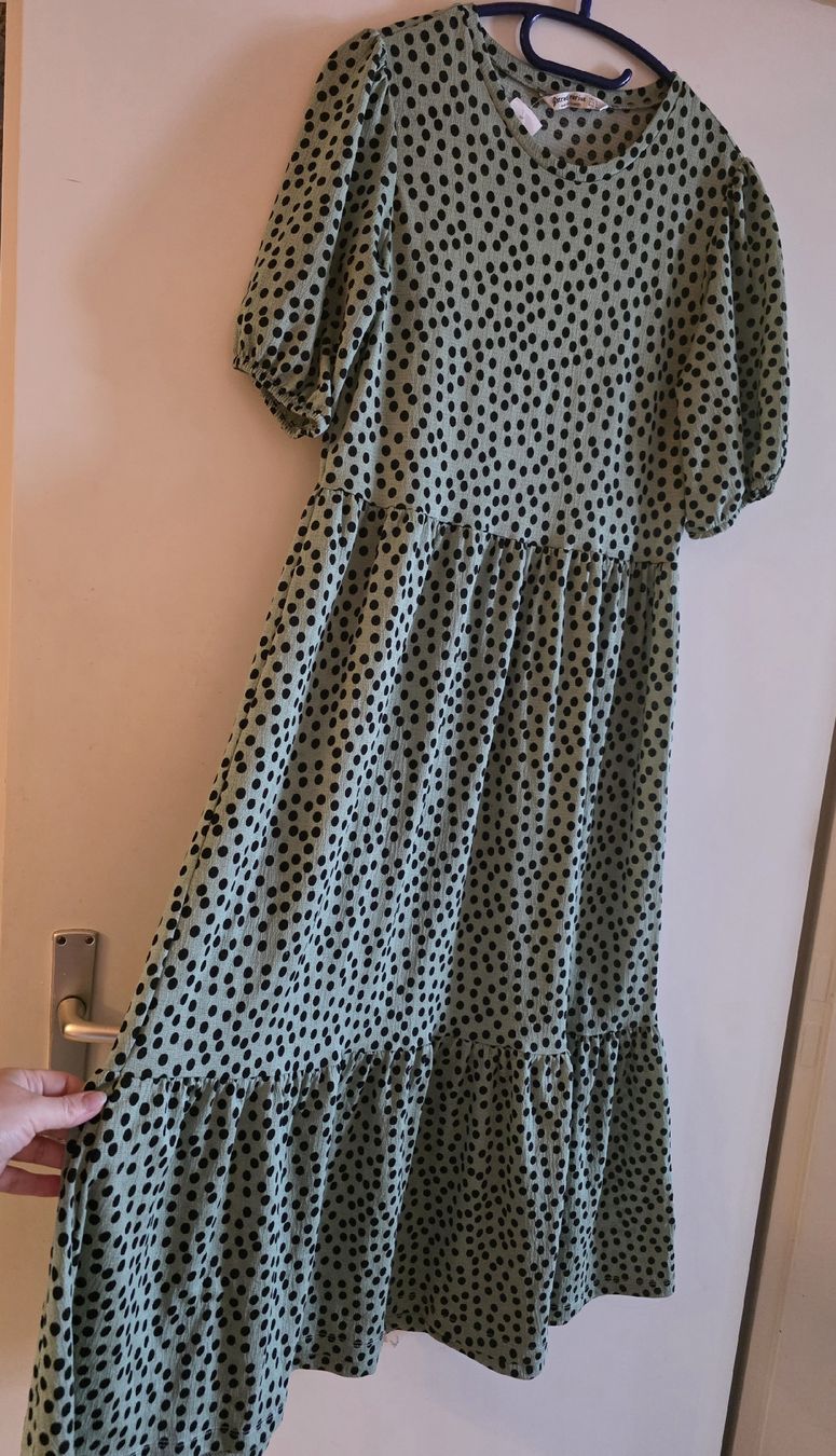 Vestiti: Sommerliches Punkte-Kleid mit Puffärmeln, Grösse M – Usato da Horw venduto da Zedy01 4