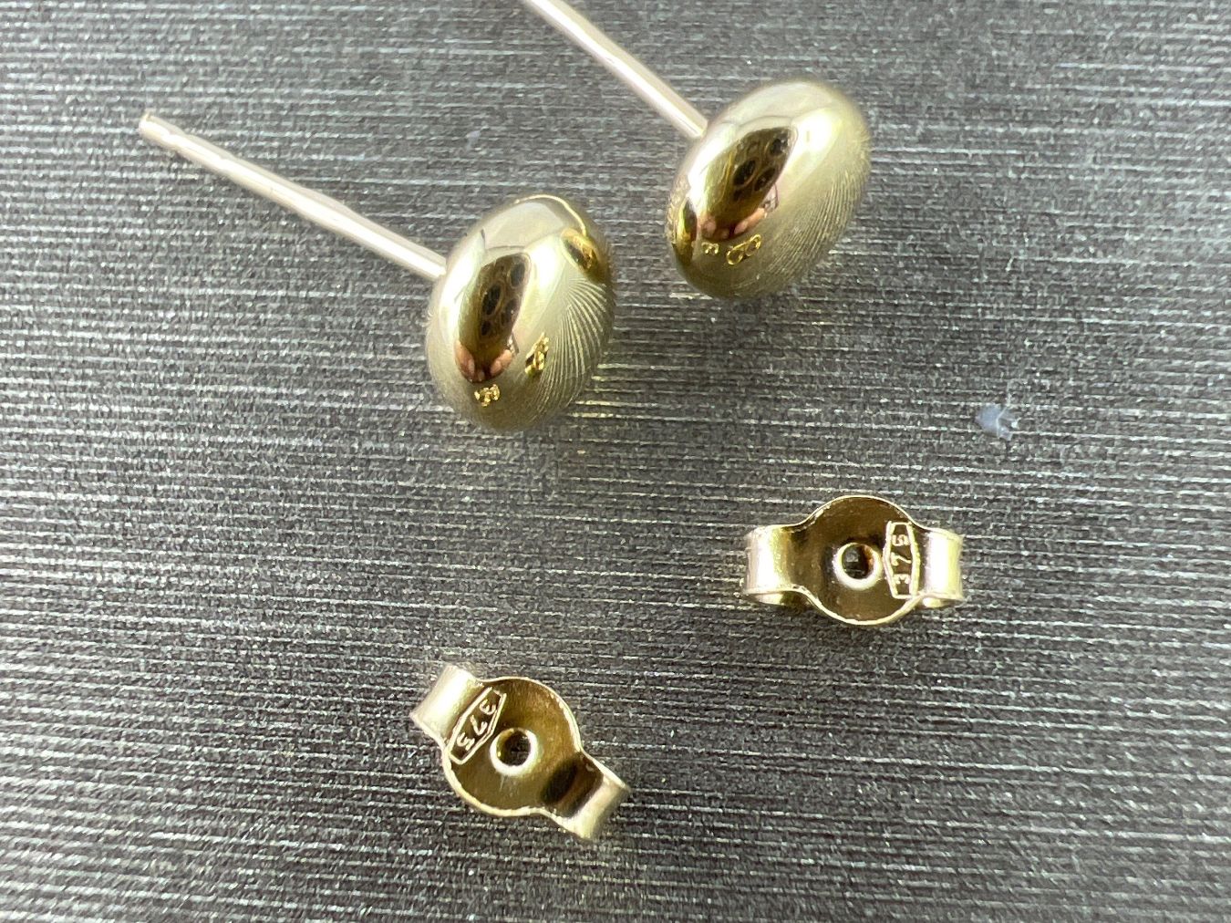 Ohrringe & -stecker: Ohrstecker 375 Gold – Gebraucht aus Niederuzwil von leo_8857 2