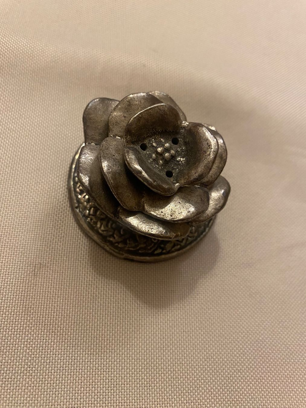 Sculture & Statue: Räucherstäbchen Halter Lotusblume Räucherstäbchenhalter – Usato da Basel venduto da him_5r5n 1