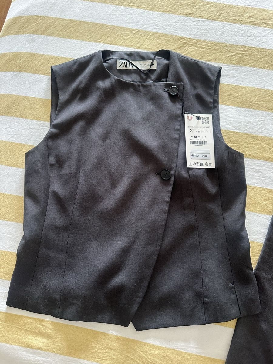 Zara Kleiderpakete: Grey suit  – Neu und originalverpackt aus Buchrain von Franciscacsousa