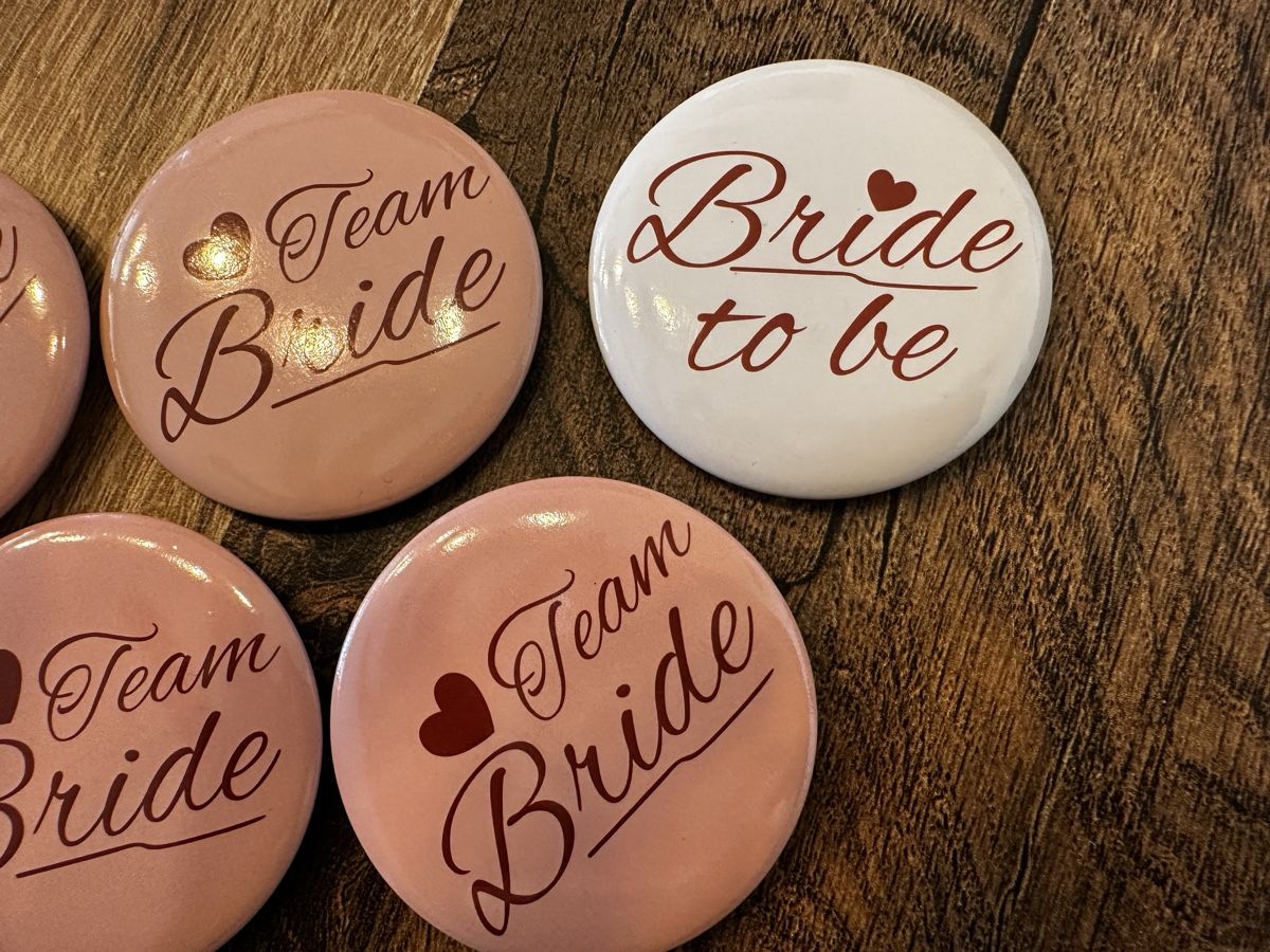Spille & Fermagli: 11 Buttons JGA Team Bride/Bride to be – Nuovo (secondo la descrizione) da Siebnen venduto da luana_cataleya 1