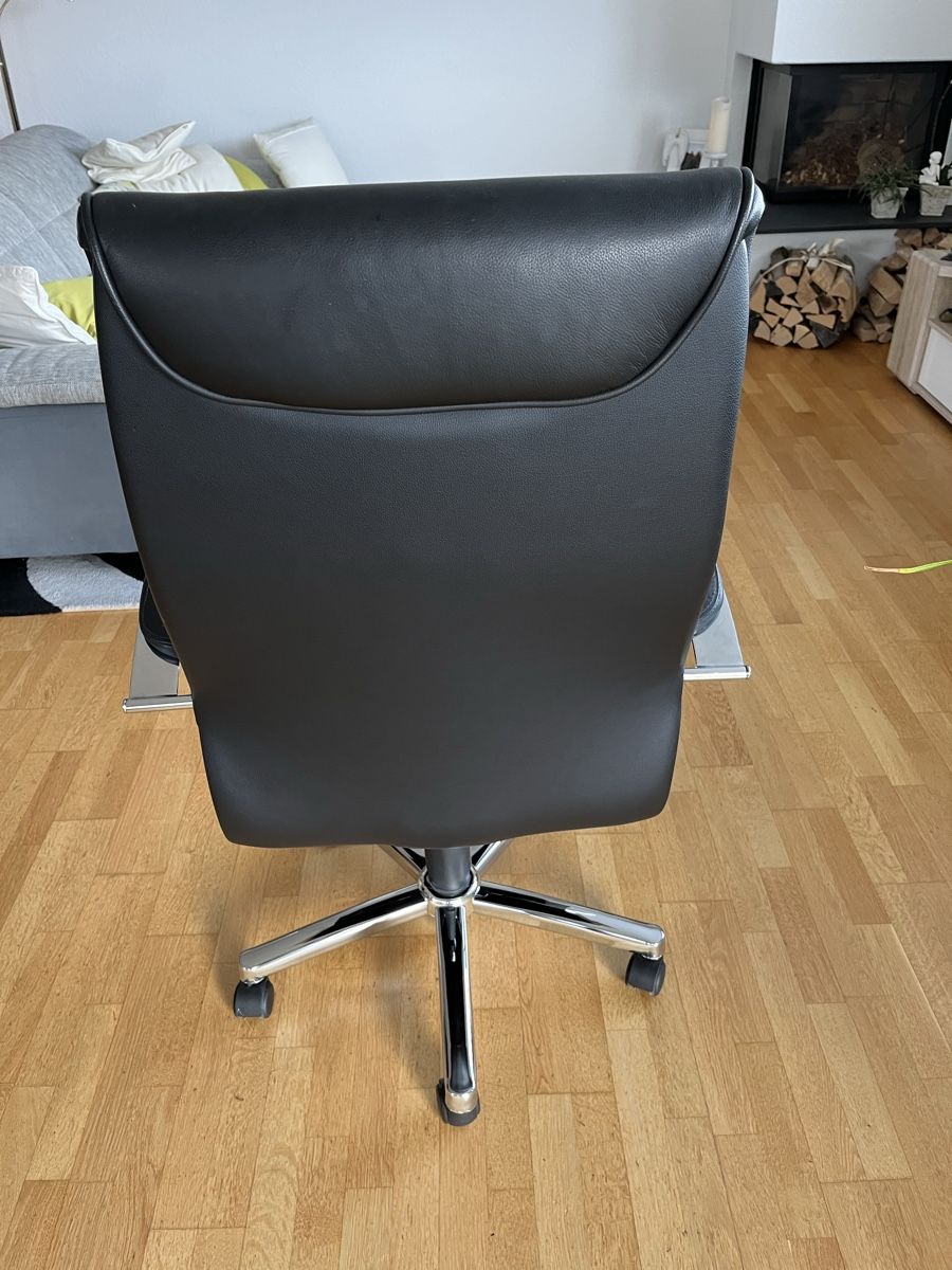 Poltrone: Topstar TD Lux Star Echt Leder Chefsessel – Usato da Kehrsatz venduto da Fuedu0 2