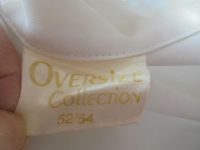 Camicette: Bluse weiss m.Spitzen Gr. 52/54 – Usato da Hinwil venduto da Glasperlen 8