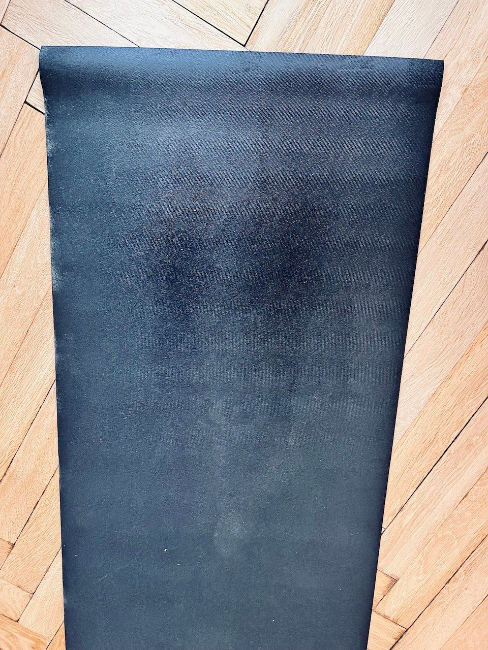 Hometrainer: Schwarze lange Jade Yogamatte – Usato da Zürich venduto da 411osmanbey 4