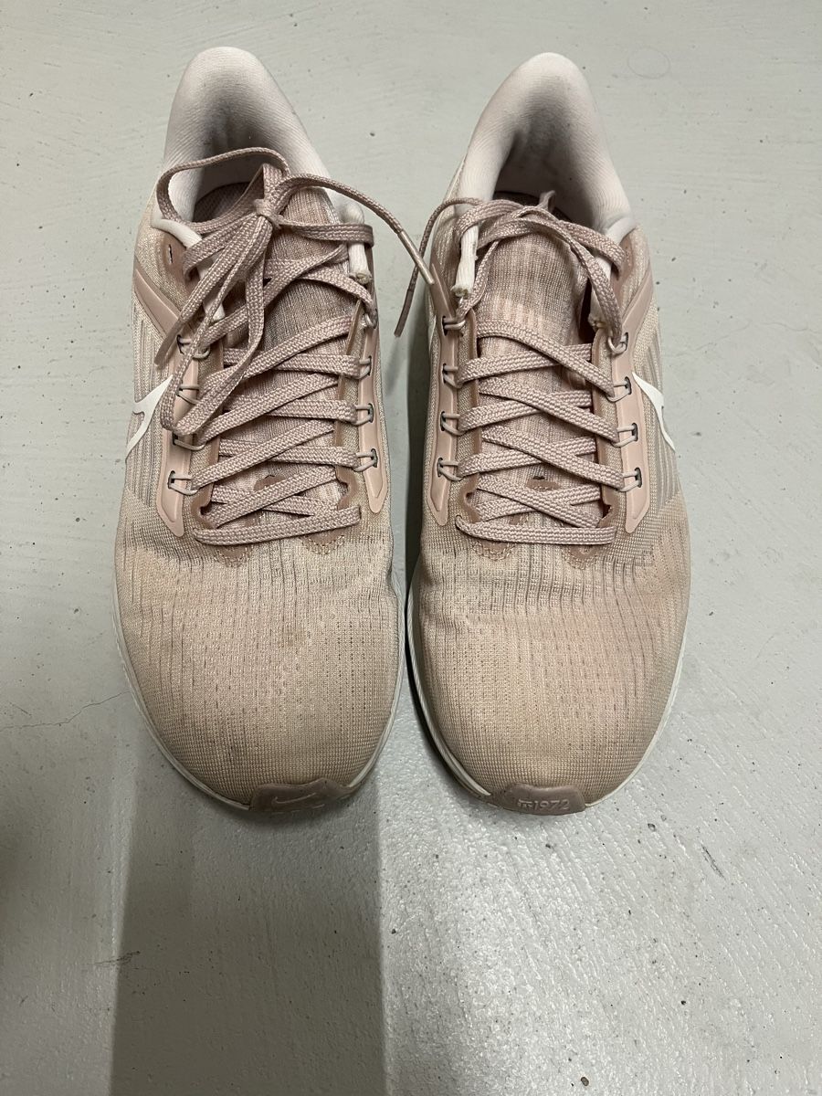 Nike Scarpe da donna: Nike Schuhe - Jogging – Usato da Zürich venduto da JMRebo