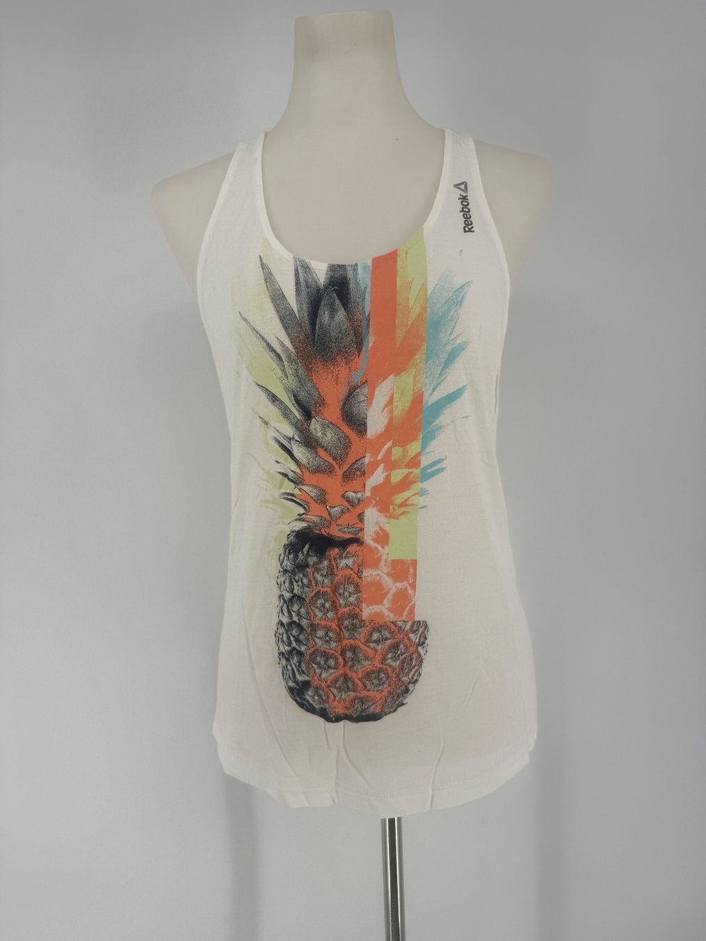 Reebok Tops: Reebok Tank Top Gr. M – Gebraucht aus Auenstein von moin.