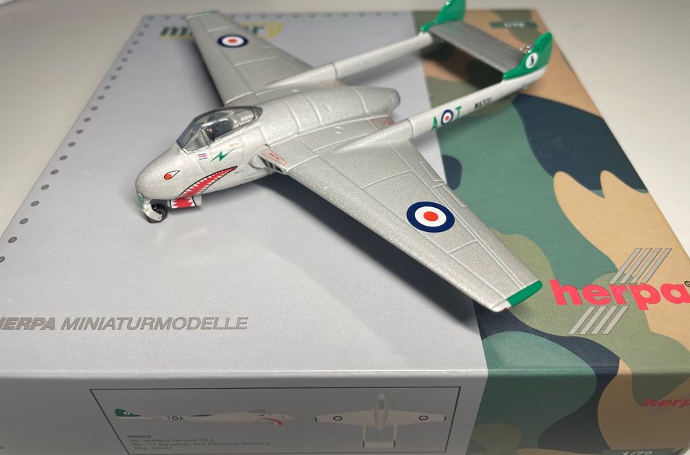 Vampire FB.5 RAF 112 Sqn, Fassberg/Deutschland Metall 1/72 | Kaufen auf ...