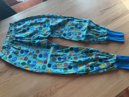 Harems Hose 134/140, Duns