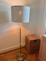 Stehlampe Messing modern mit Schirm guter Zustand