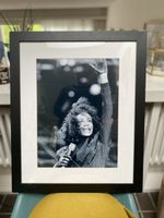 Rares Whitney Houston Schwarz-Weiss Foto gerahmt