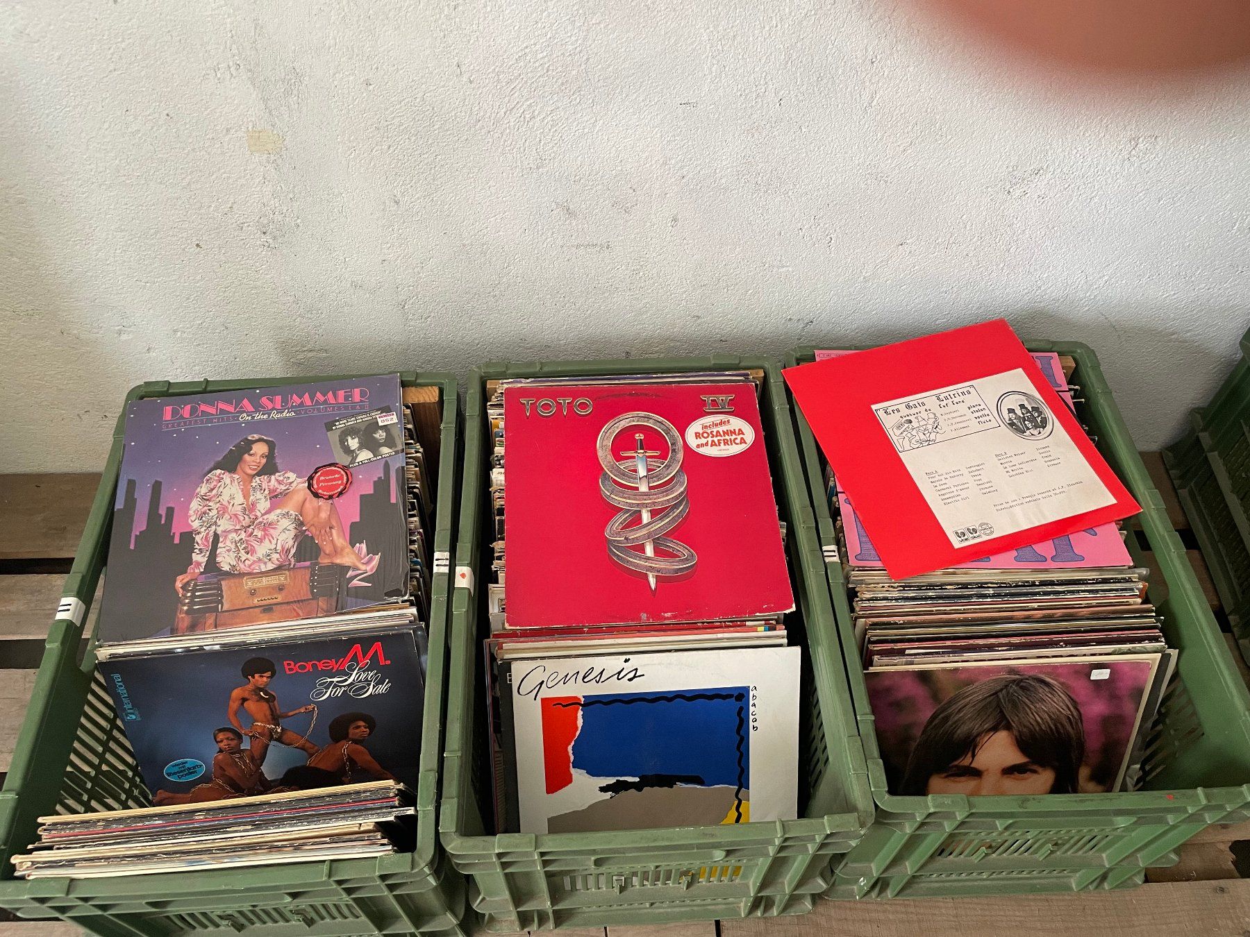 Vinyles: 3 caisses de disques vinyle 33 tours – D'occasion à La Croix (Lutry) par netrajet 3