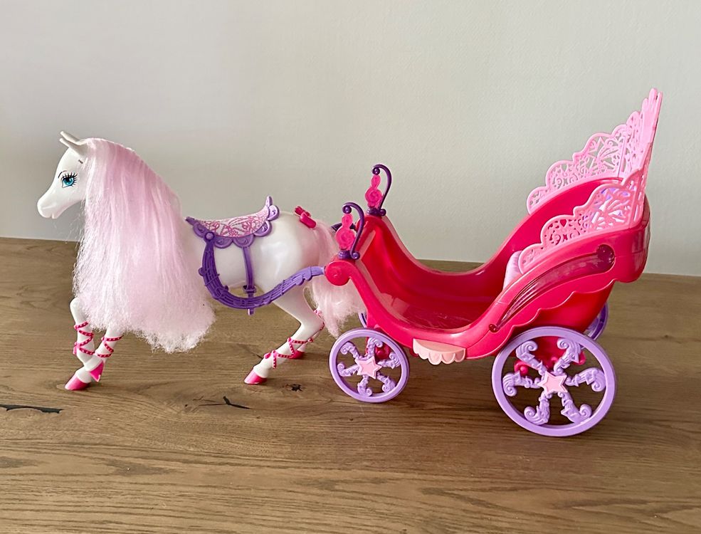 Luxus Barbie Kutsche Mit Pferd Bild