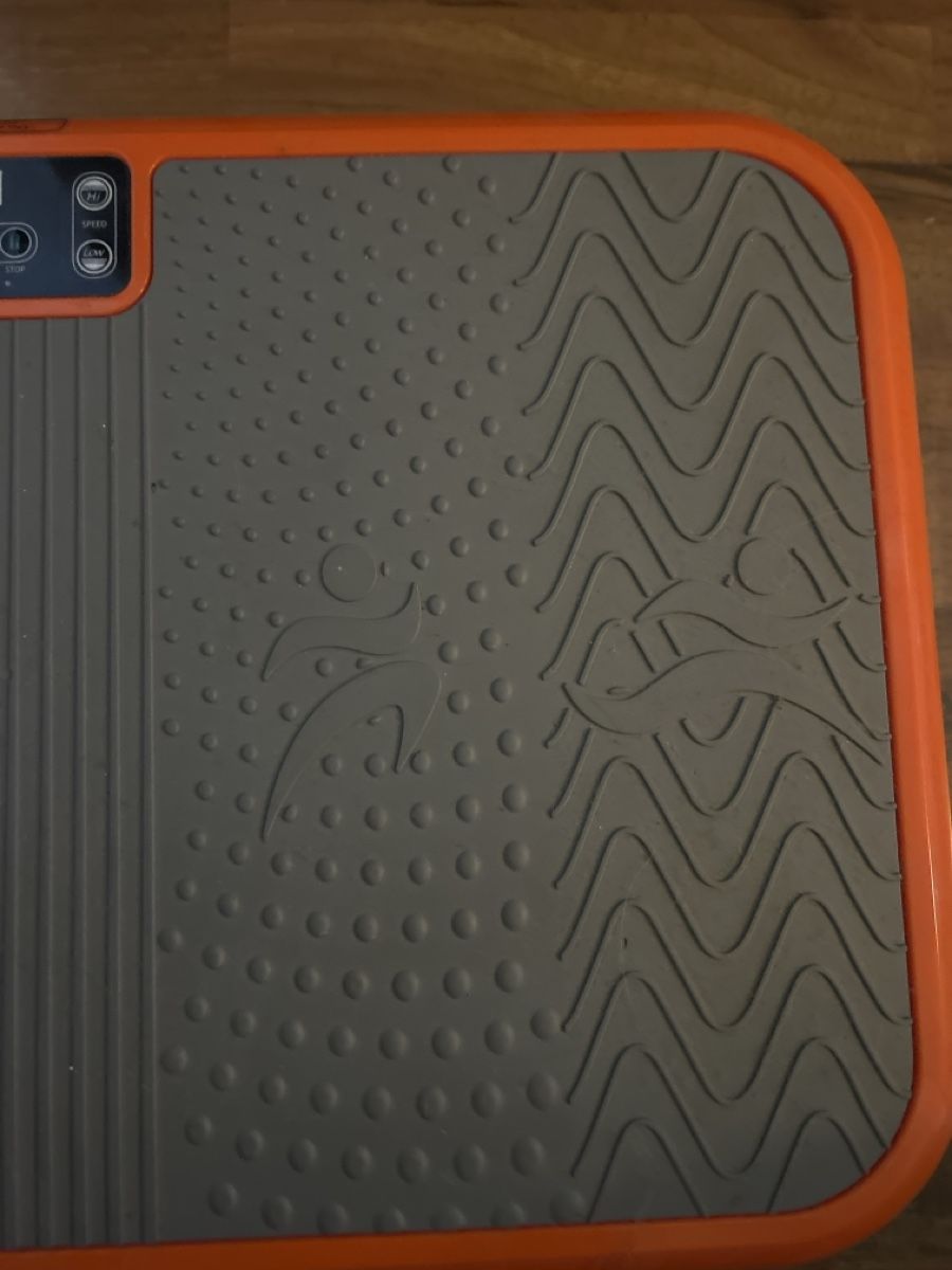 Vibroshaper Hometrainer: Vibrationsplatte orange/grau guter Zustand – Usato da Fischenthal venduto da Victoria_fischenthal 2
