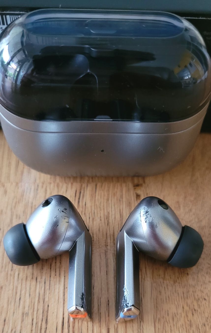 Samsung Casques audio: Samsung Galaxy Buds3 Pro Silber – D'occasion à Winterthur par AwSam 6