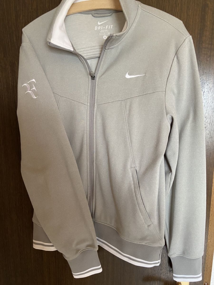 Jacken: Jacket Roger Federer – Gebraucht aus Posieux von Olux