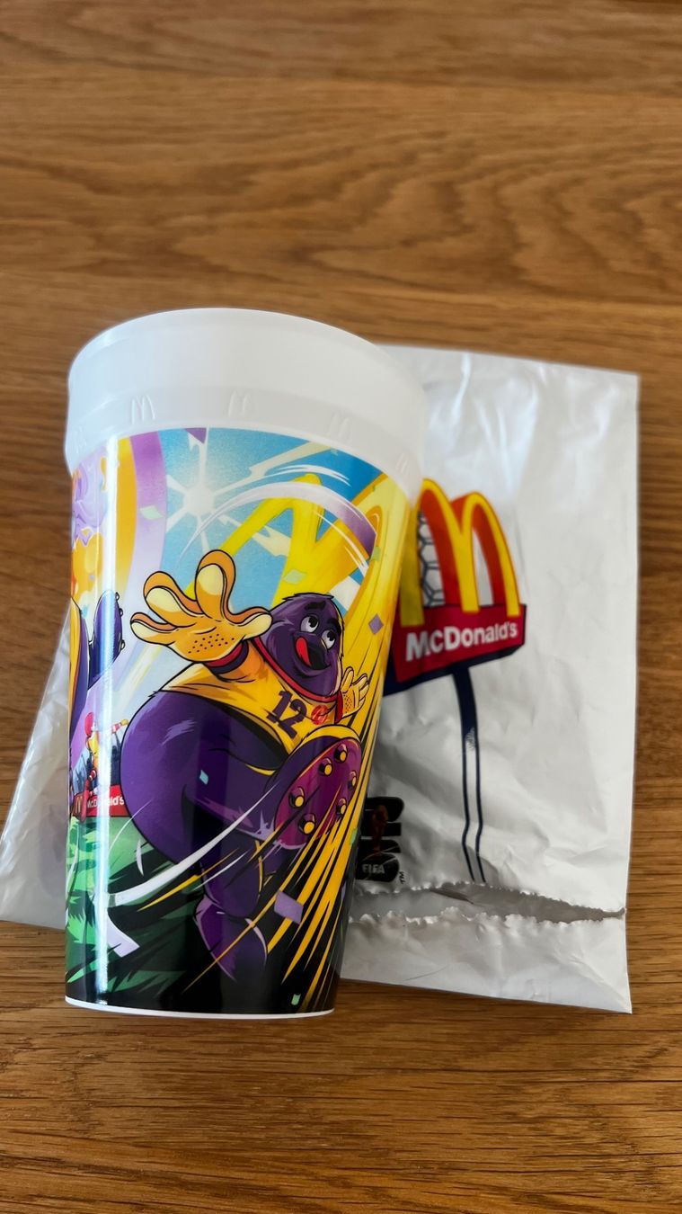 Recipients et similaires: Mcdonalds Worldcup Becher – Neuf (Voir description) à Triesenberg par alfro91