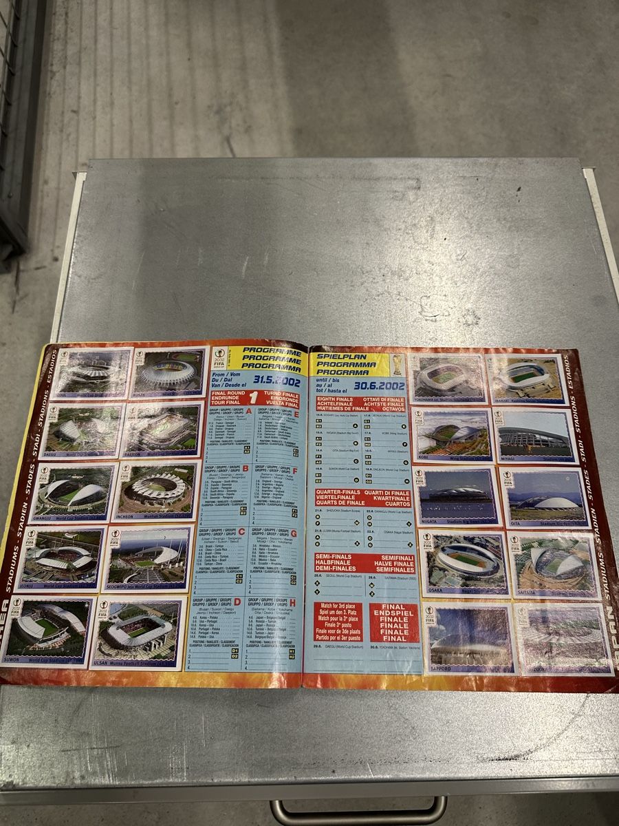 Panini Alben: Panini Album WM 2002 komplett – Gebraucht aus Chur von Sim7000 1