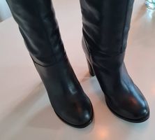 Hoher Lederstiefel, dunkelblau, Gr. 38, neuwertig