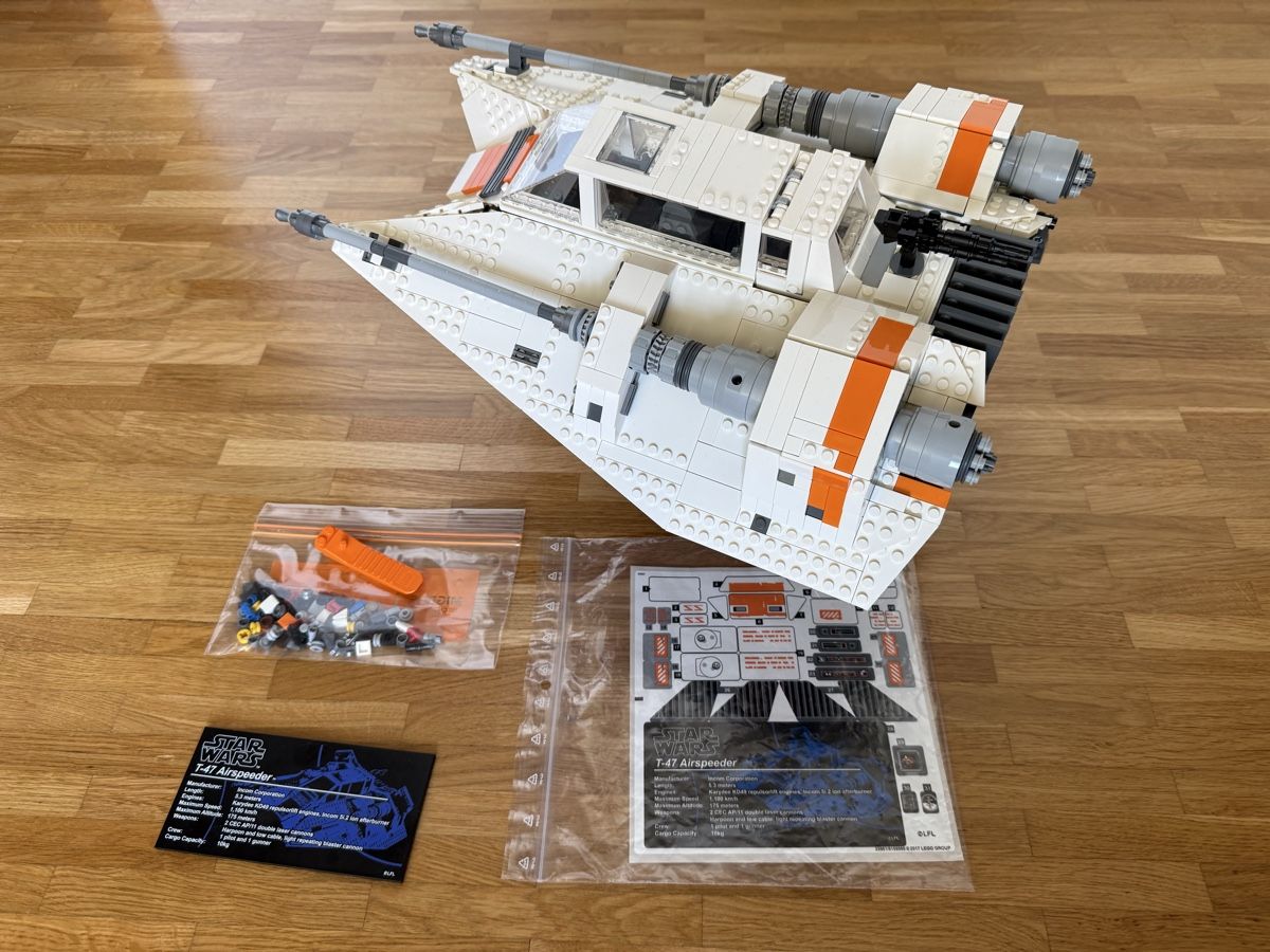 Lego Jeux de construction: Lego 75144 - UCS Snowspeeder – D'occasion à Luzern par bestbrands