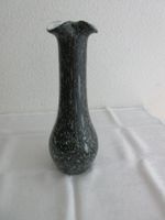 Spezielle Vase Schwarz/blau/weiss