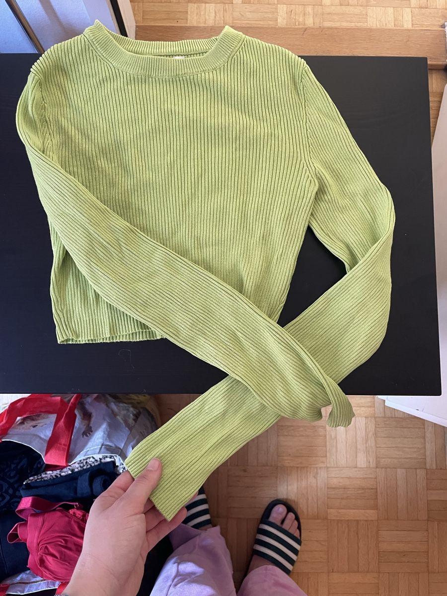 Pull&Bear Pullover & Sweatshirts: Pull&Bear Pullover, bauchfrei, Grösse S, neuwertig, grün – Neu (gemäss Beschreibung) aus Zürich von Carlajimena 6
