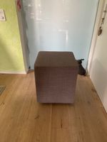 Hocker/ Beistellwürfel grau