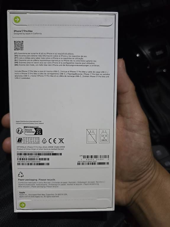 Portables: Iphone 17pro Max 256GB  – D'occasion à Baar par abd_nr2w 1