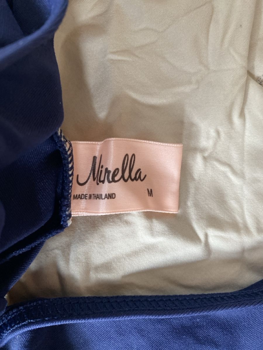 Completi & Tailleur: Justaucorps danse Mirella comme neuf taille M – Usato da Rubigen venduto da cam_drb7 2