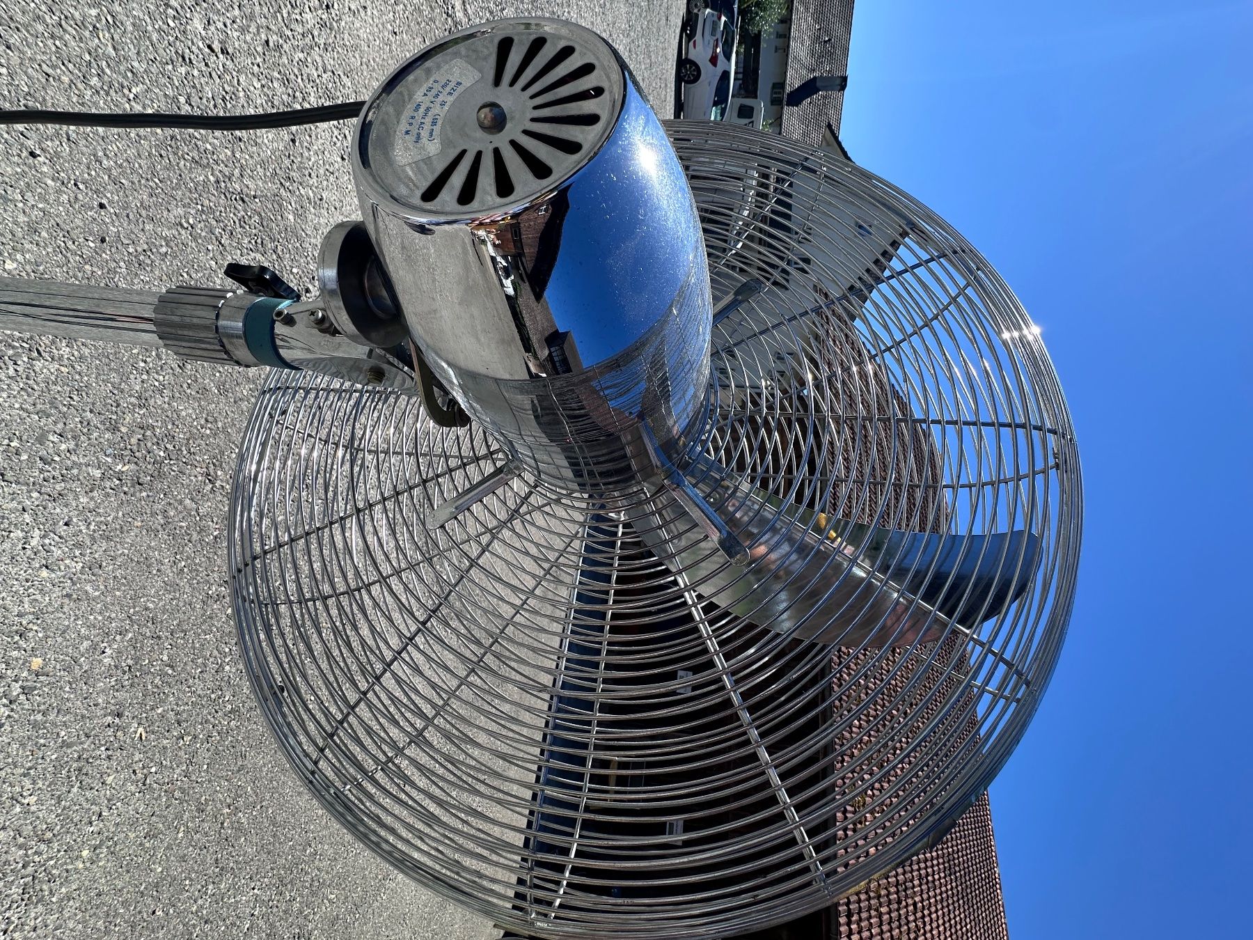 Ventilatoren: Standventilator Metall Chrom  gebraucht – Gebraucht aus Otelfingen von Yossi-68 6