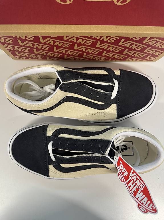 Vans Scarpe da uomo: Neue VANS Old Skool 2Tone Suede Gr. 36,5 / US 5 – Nuovo e nell'imballaggio originale da Zürich venduto da Deluxe123 1
