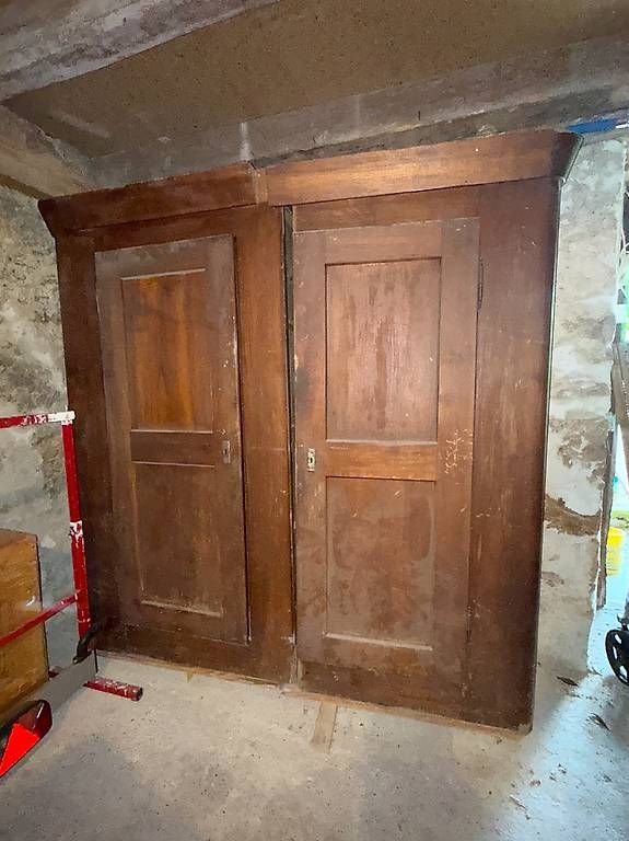 Armoires: Armoire ancienne – D'occasion à Sugiez par Trombone4