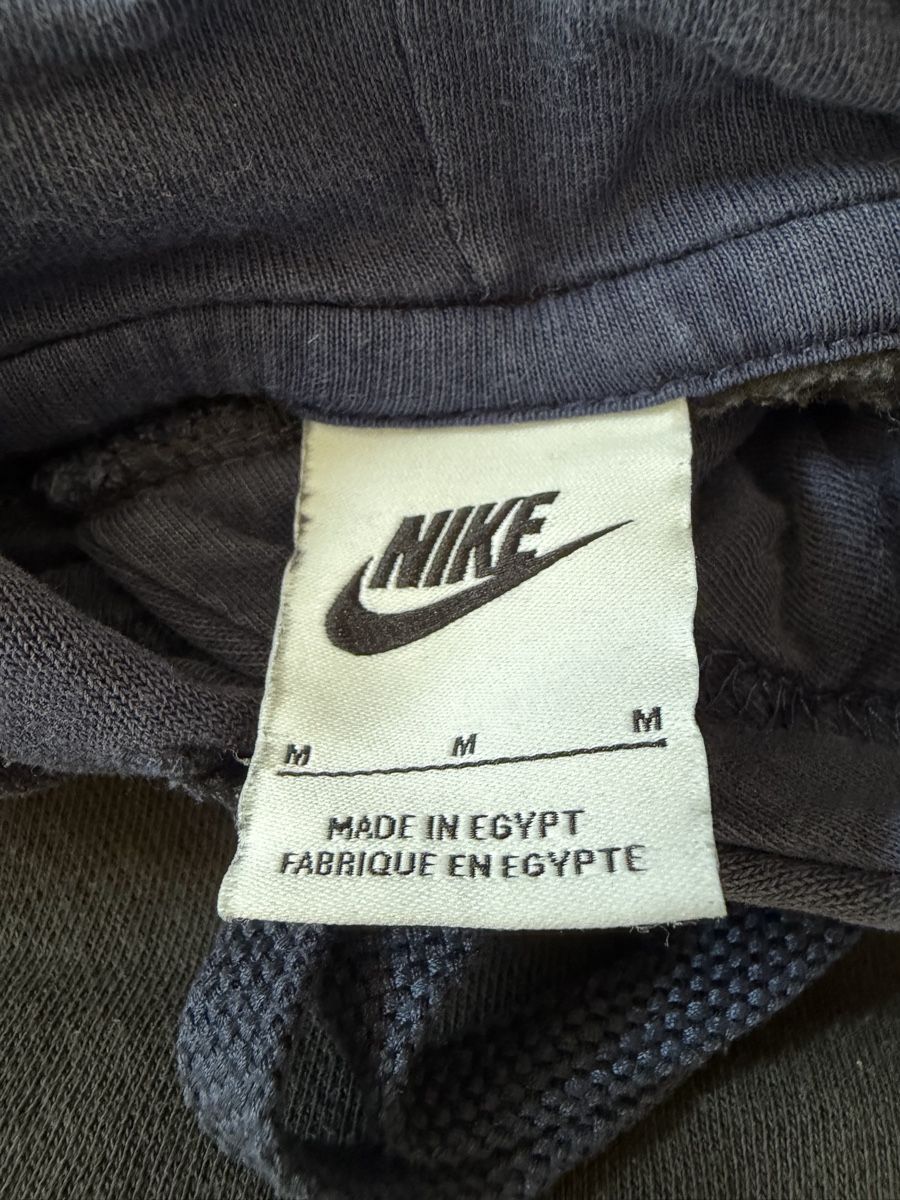 Nike Pulls & Sweat-shirts: Nike Hoodie dreifarbig M – D'occasion à Zürich par chi_9dfb 2