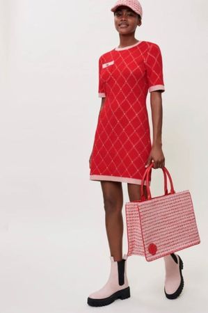 Schönes Kleid / Fabrikneu