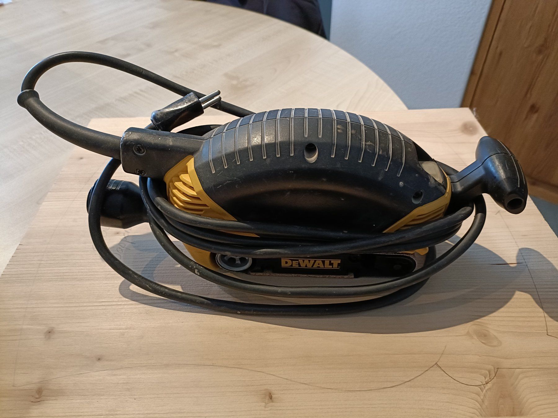 Dewalt Smerigliatrici & Lucidatrici: Kantenschleifer DEWALT – Usato da Kerns venduto da Frewa 1