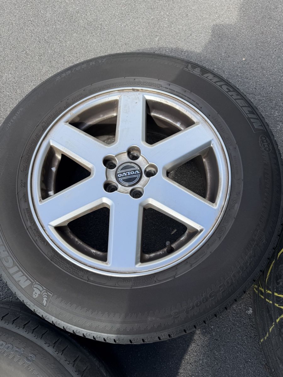 Volvo Pneumatici & Ruote complete: Original Volvo XC90 17 Zoll – Usato da Mollis venduto da BSL10 3