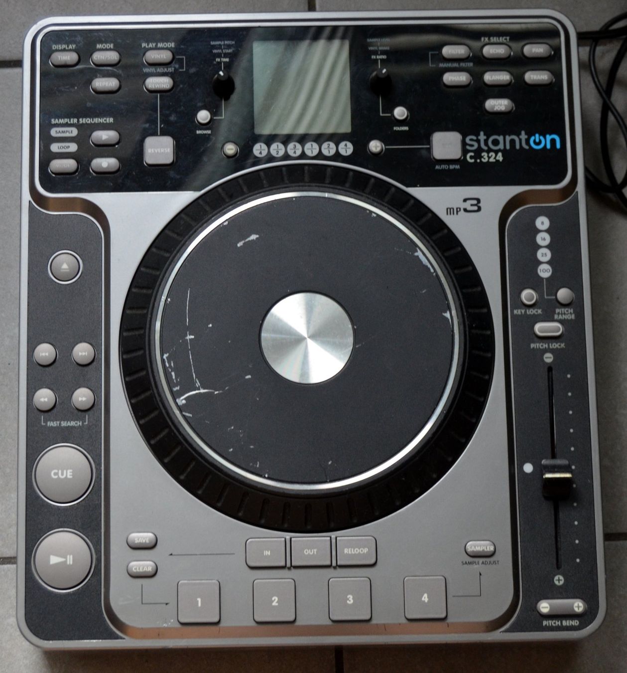 Console di mixaggio: Stanton C.324 Tabletop / Table de mixage – Usato da Collonges venduto da arashee 3