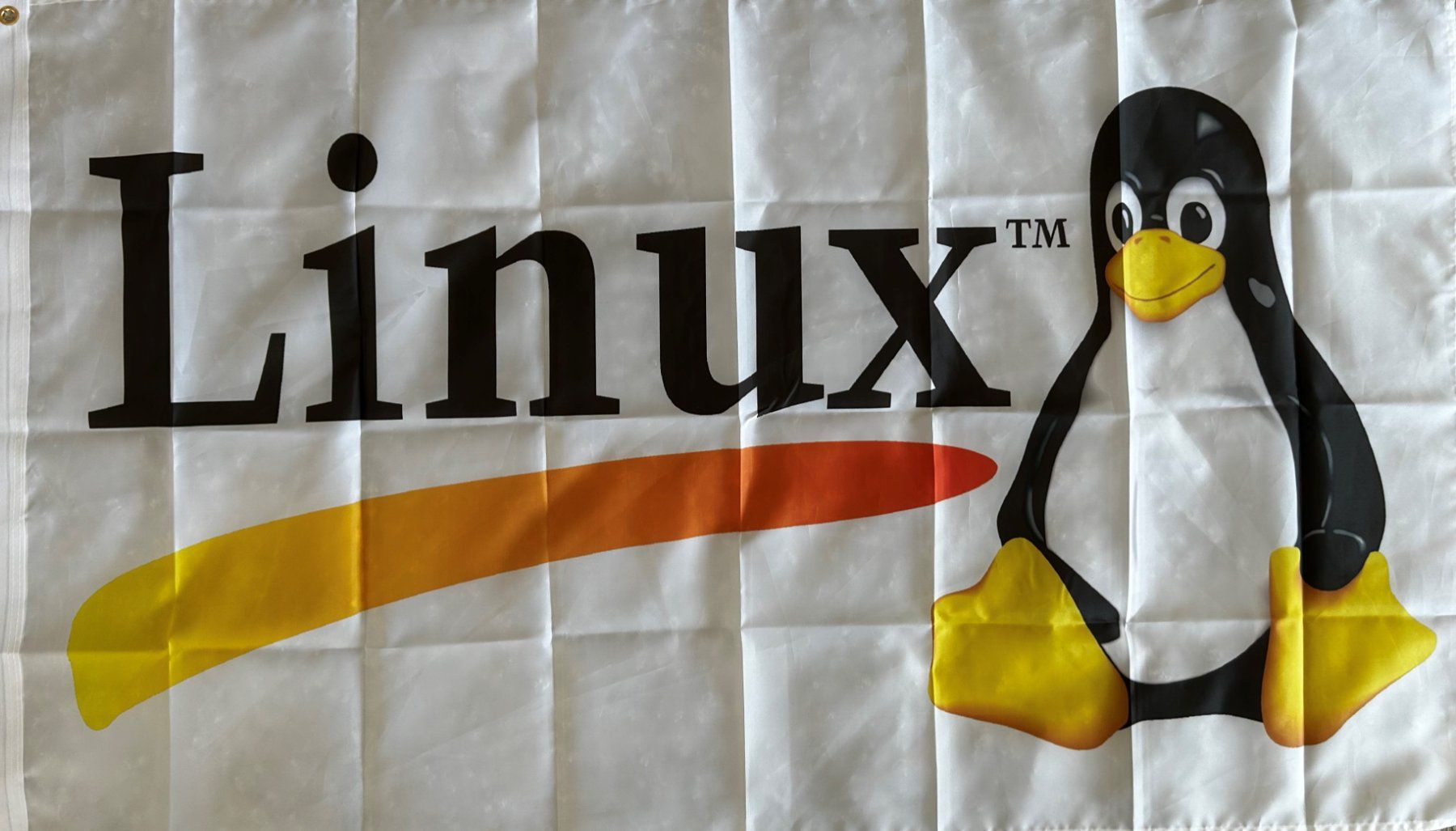 Bandiere: Linux Fahne 150 x 90 cm Betriebssystem Computer Pinguin Mac – Nuovo e nell'imballaggio originale da Dättlikon venduto da easythings
