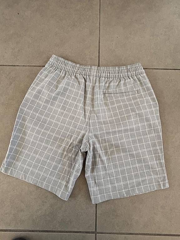 Hosen: Short homme gris T M – Gebraucht aus Confignon von MVAR 1