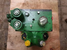 John Deere Vorderachsfederung Ventilblock