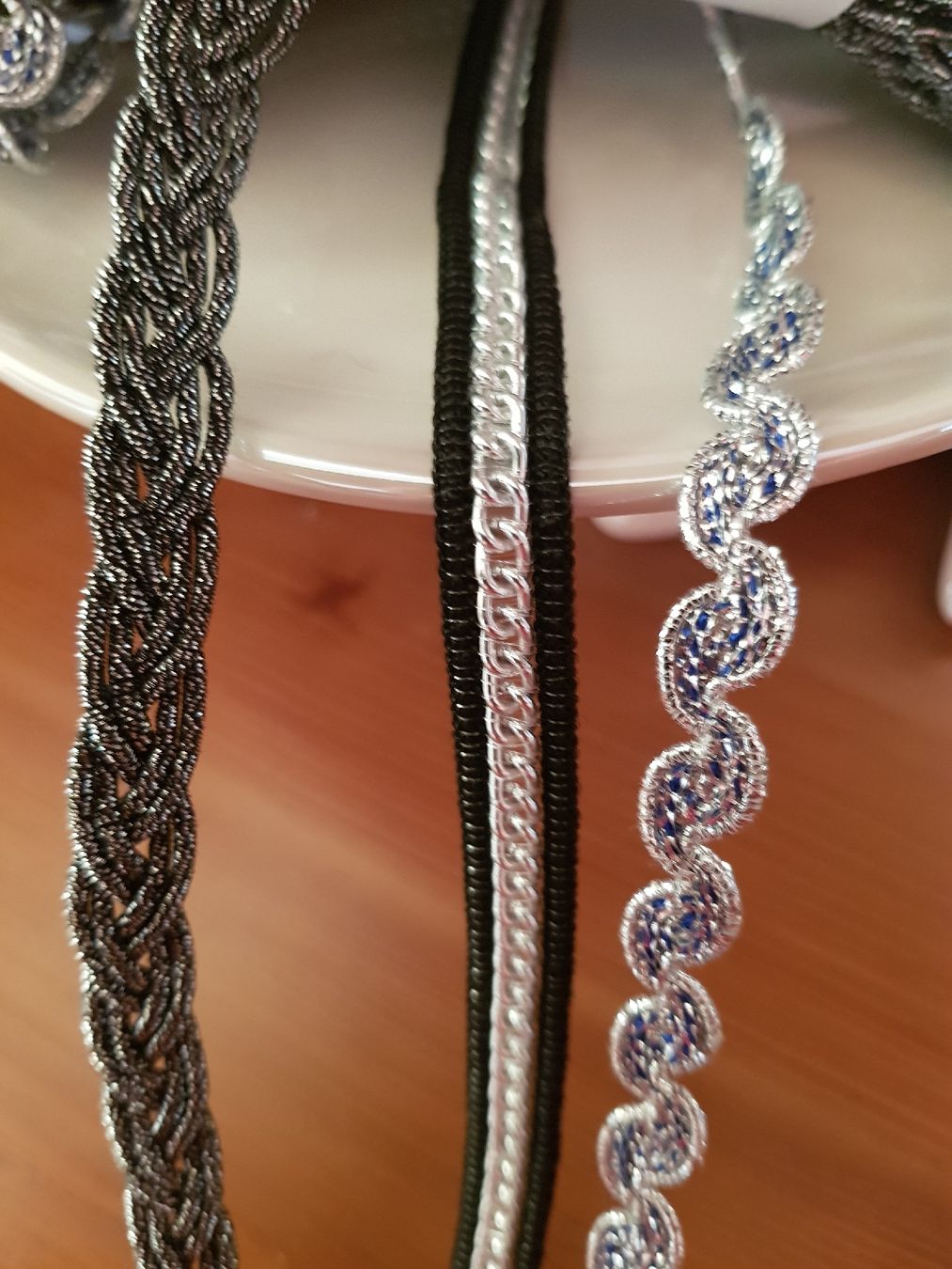 Nastri decorativi: edle Borten – Nuovo (secondo la descrizione) da Thayngen venduto da neggel 3