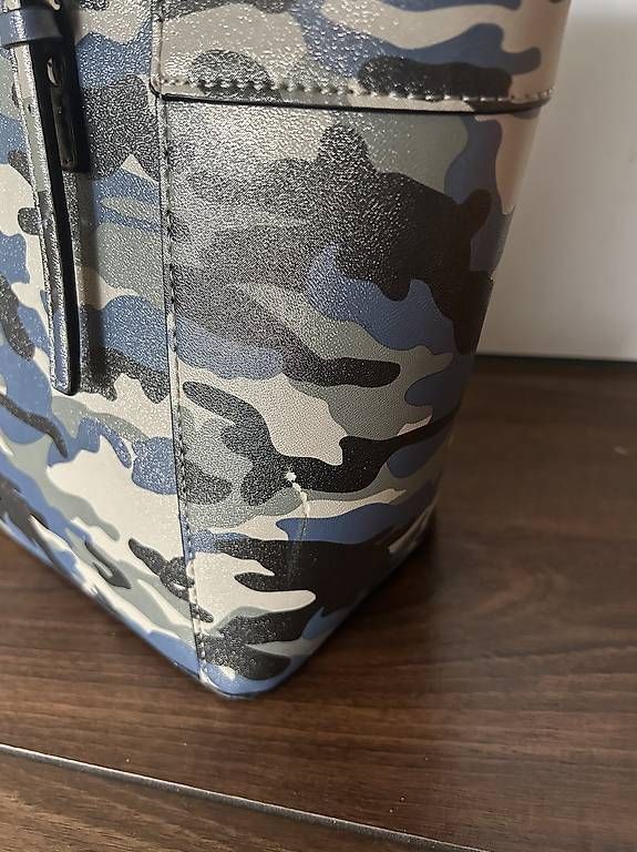 Sacs femmes: Guess Tasche  – D'occasion à Attinghausen par MelanieIneichen 3