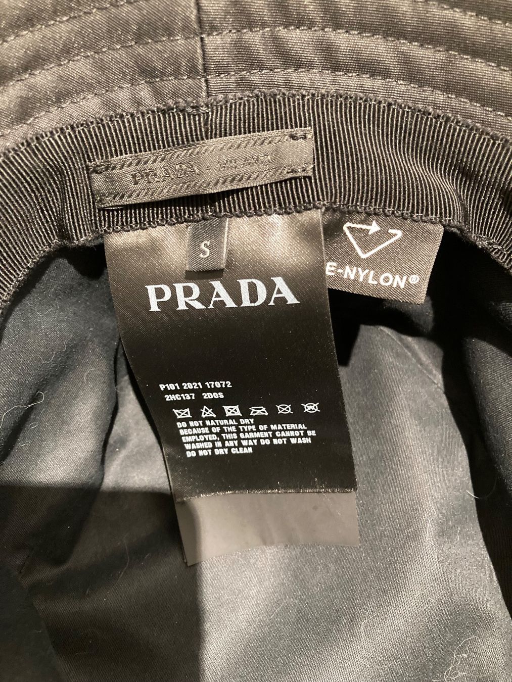 Prada Chapeaux, bonnets & casquettes: Prada HUT S - 57cm – D'occasion à Paradiso par Kayakara 5