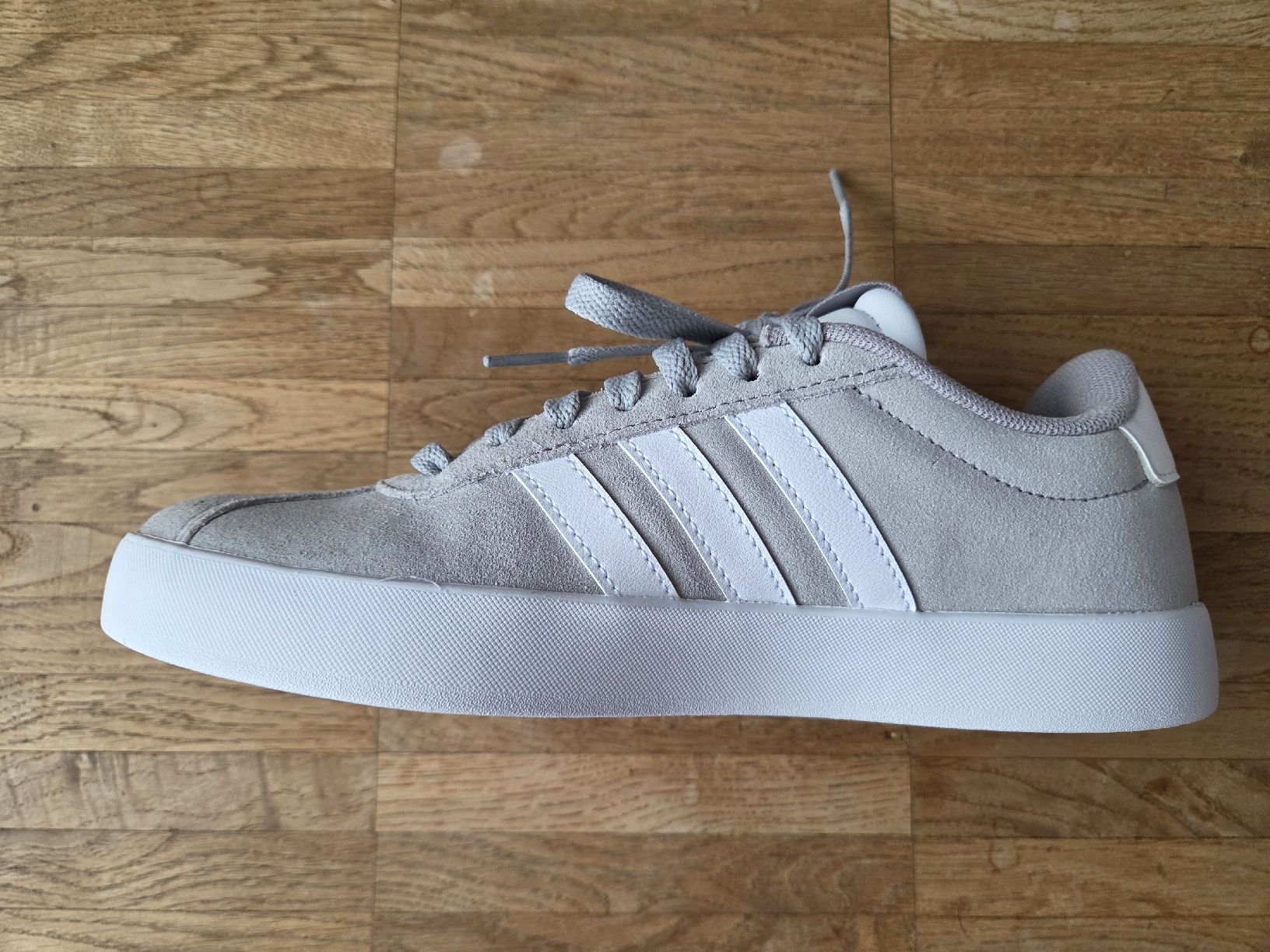 Adidas Damenschuhe: adidas Sneaker, hellgrau, neuwertig, Grösse 38 2/3 – Neu (gemäss Beschreibung) aus Zürich von Billy0808 3