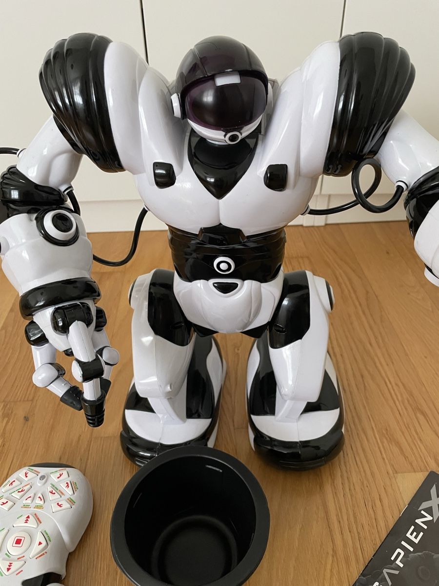 Giocattoli: Robosapien X 8006/8009 – Usato da Arni AG venduto da Lorelai80 2