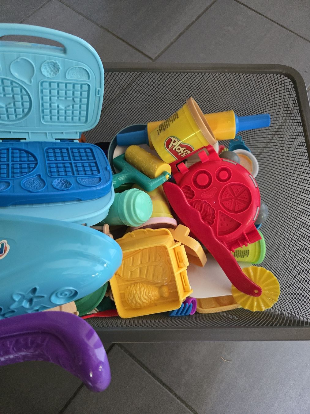 Play-Doh Modelliermasse: Play Doh Knetmasse – Gebraucht aus Hedingen von wini09 2