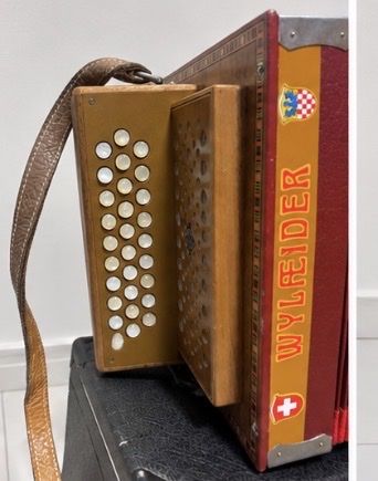 Musikinstrumente: Schwyzerörgeli – Gebraucht aus Schwellbrunn von Subaru10 1