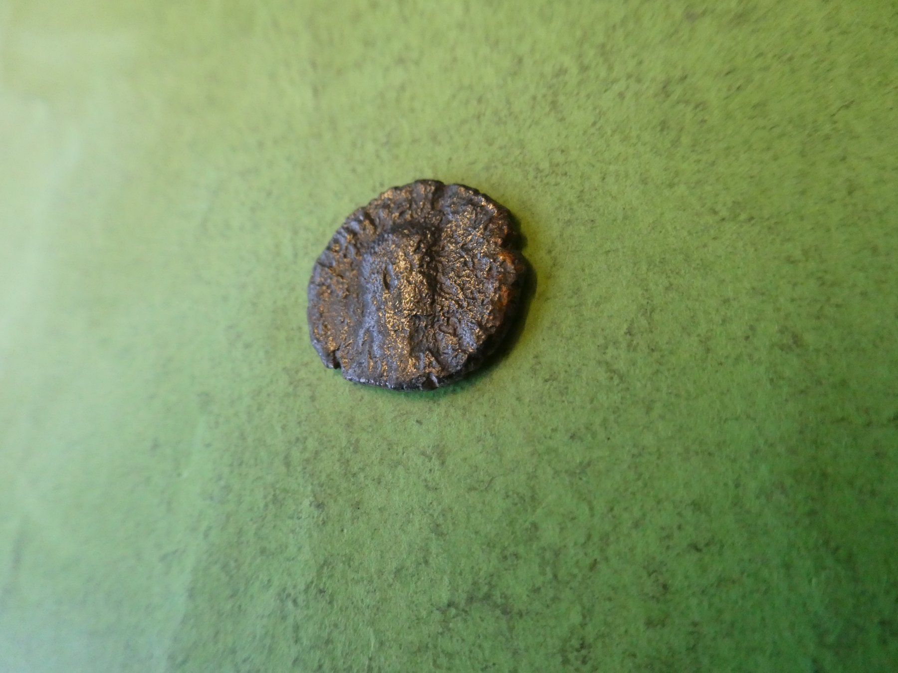 Tutti le monete: uralte Bronzemünze 18 mm     2.15 g – Usato da Hinterforst venduto da Rohusri 1
