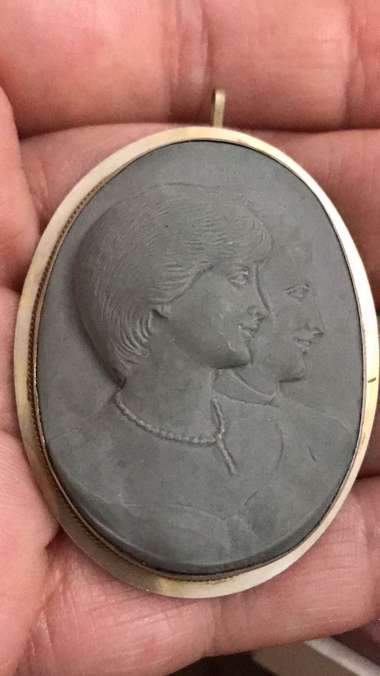 Ciondoli: Pendentif ou Broche en argent – Usato da Montreux venduto da Pipo7878