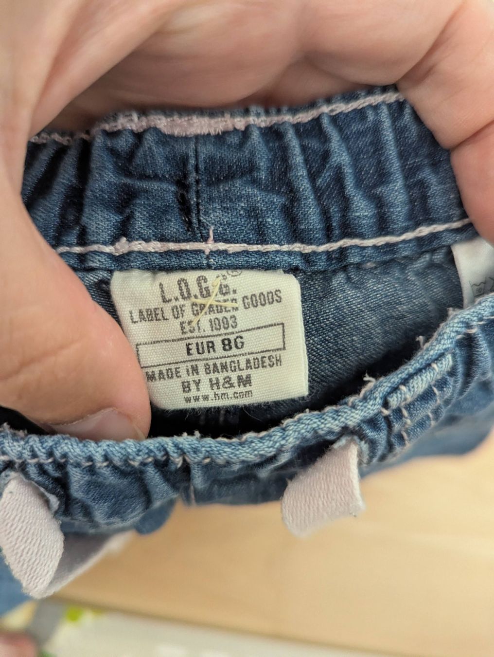 H&M Pantaloni: Jeans Mädchen Grösse 86 super Zustand – Usato da Uster venduto da petches 4